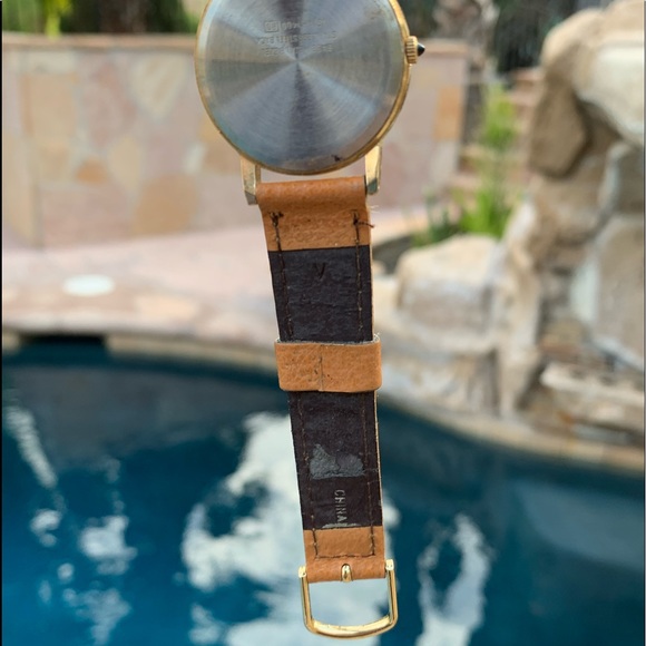 Vintage Gold Tone Mickey Mouse Lorus Watch - Picture 7 of 7